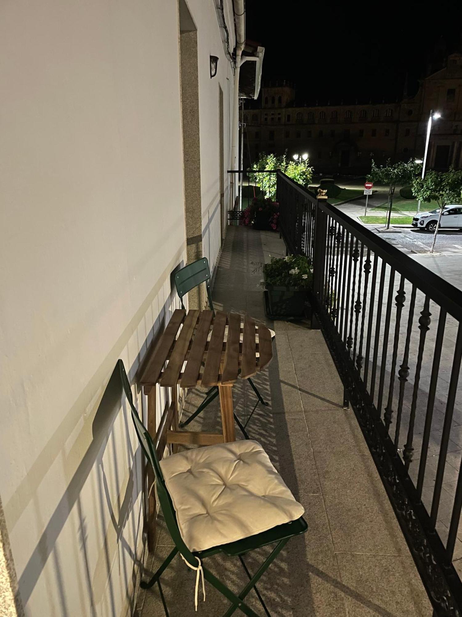 Apartmán Campo De La Compania Monforte De Lemos Exteriér fotografie