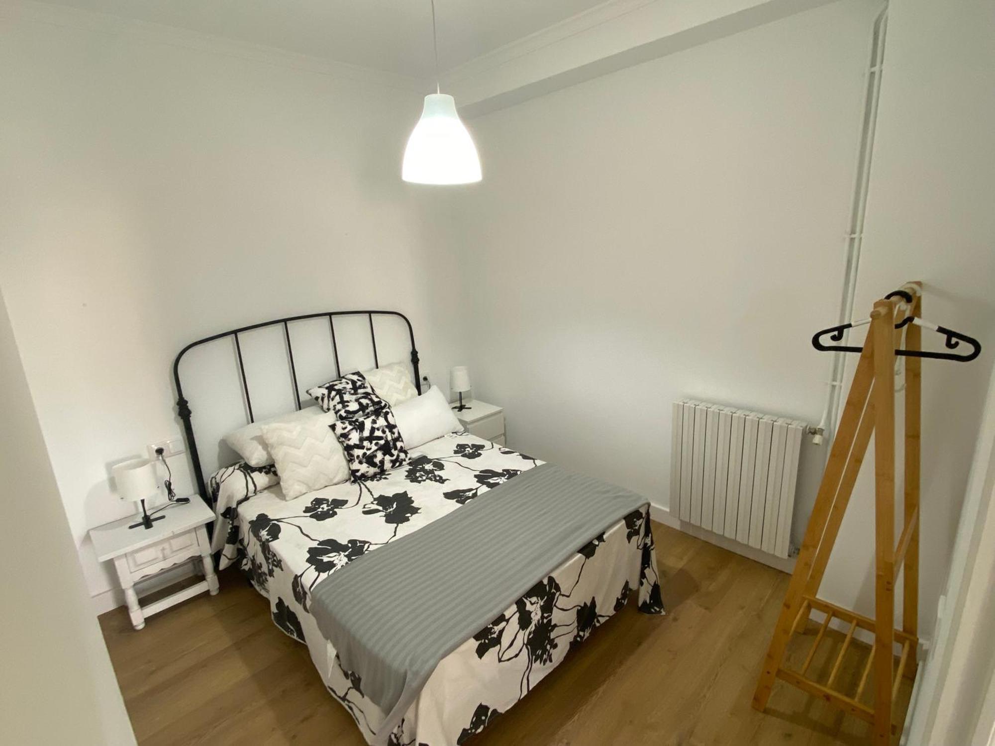 Apartmán Campo De La Compania Monforte De Lemos Exteriér fotografie
